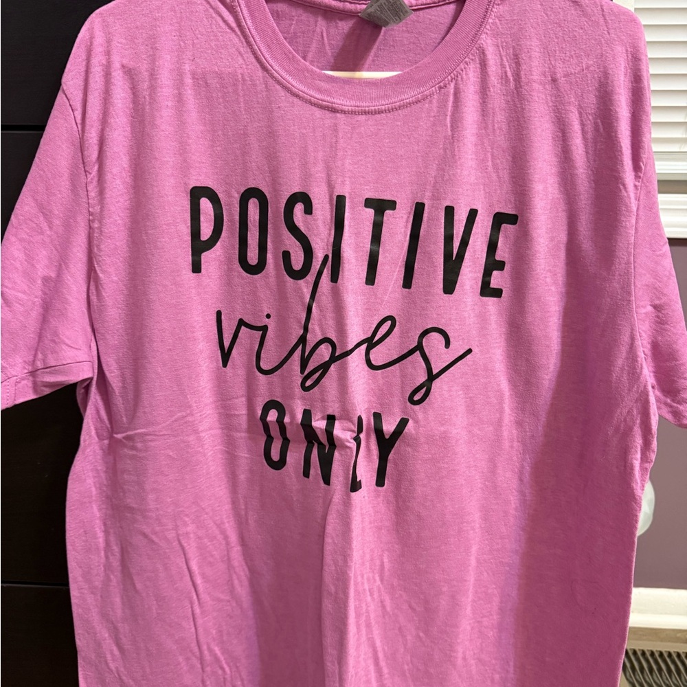 Gildan Softstyle Pink T-Shirt